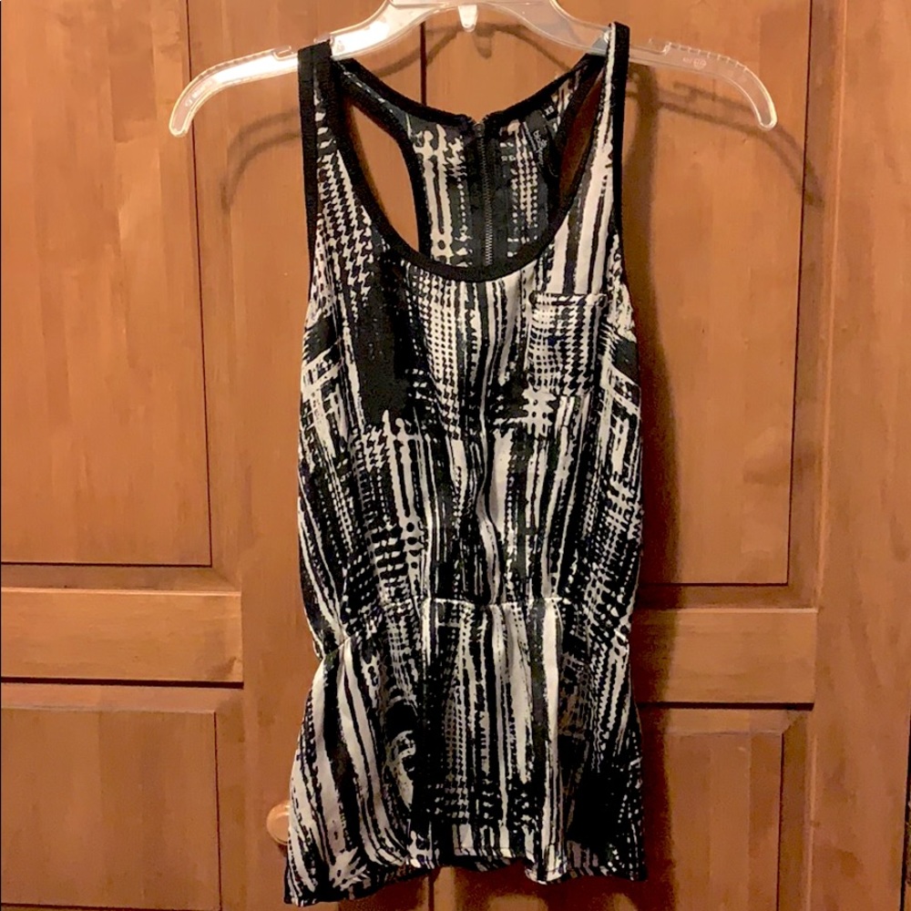 LIGHTLY WORN | Patterned Racerback Tank